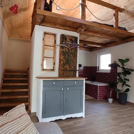 Frupi - A Kis Ház Apartman *